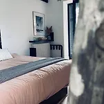 O D'hotes